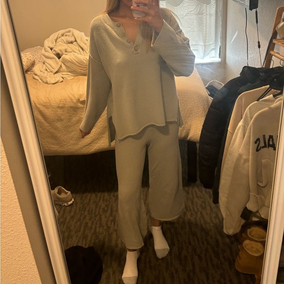 Free people set size small - Picture 3 of 4